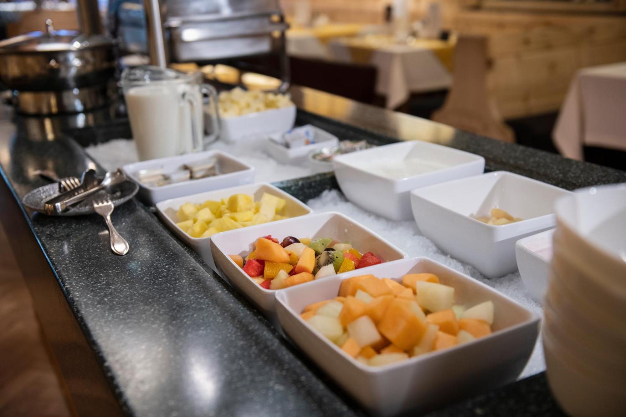 Hotel Goldener Adler - Im Sommer Silvretta Card Premium Inkludiert Ишгъл Екстериор снимка