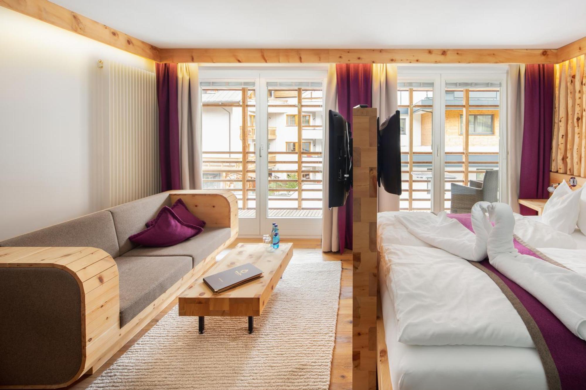 Hotel Goldener Adler - Im Sommer Silvretta Card Premium Inkludiert Ишгъл Екстериор снимка