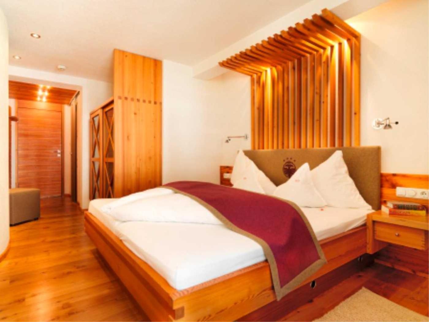 Hotel Goldener Adler - Im Sommer Silvretta Card Premium Inkludiert Ишгъл Екстериор снимка