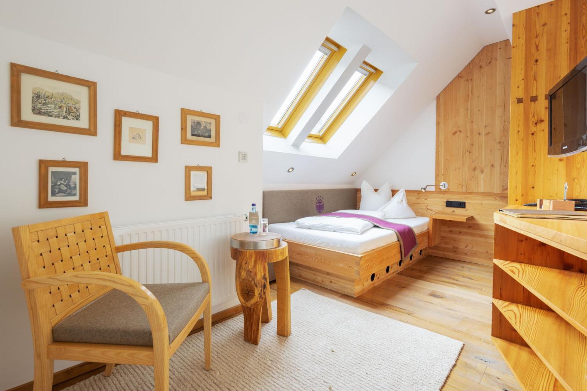 Hotel Goldener Adler - Im Sommer Silvretta Card Premium Inkludiert Ишгъл Екстериор снимка